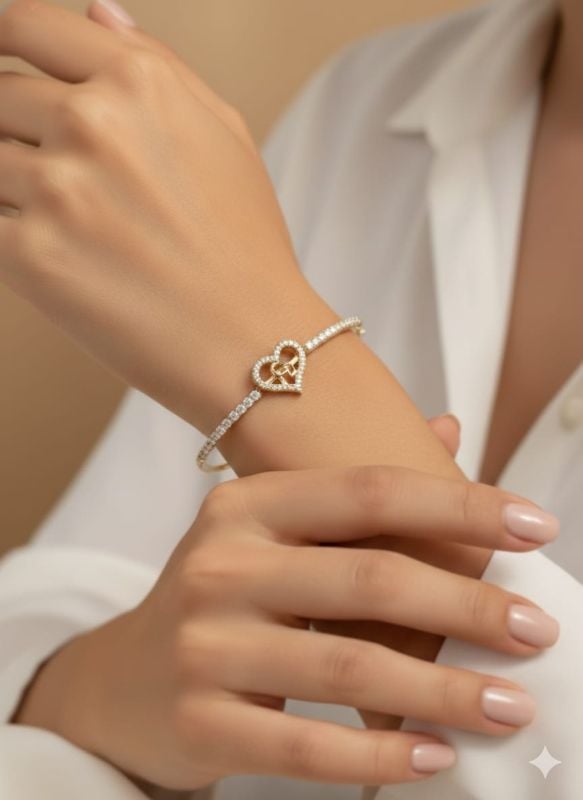 Anti Tarnish Jewellery, 18K Gold Plated Stainless Steel Openable Crystal Bracelet for Women Stylish-B005