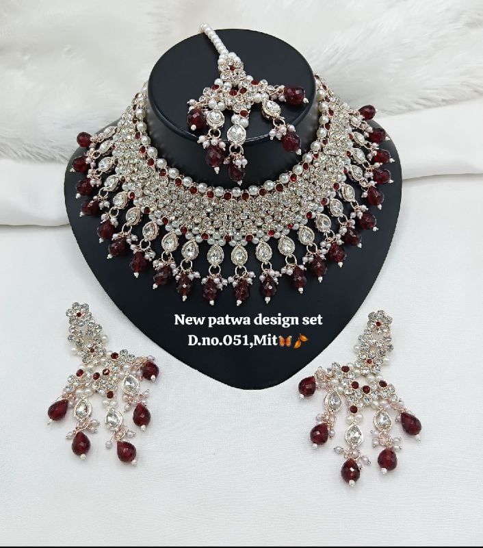 Latest Stylish Fancy Choker Necklace Set-SB016