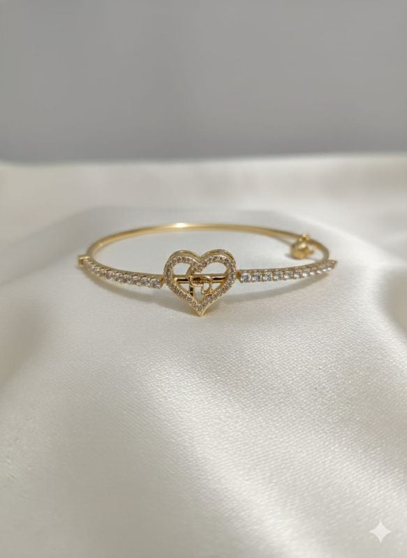 Anti Tarnish Jewellery, 18K Gold Plated Stainless Steel Openable Crystal Bracelet for Women Stylish-B005