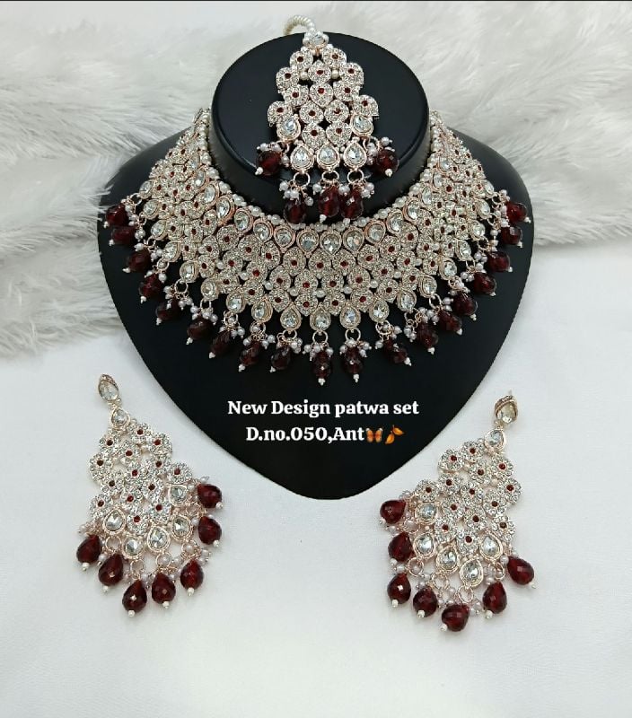 Latest Stylish Fancy Choker Necklace Set-SB022