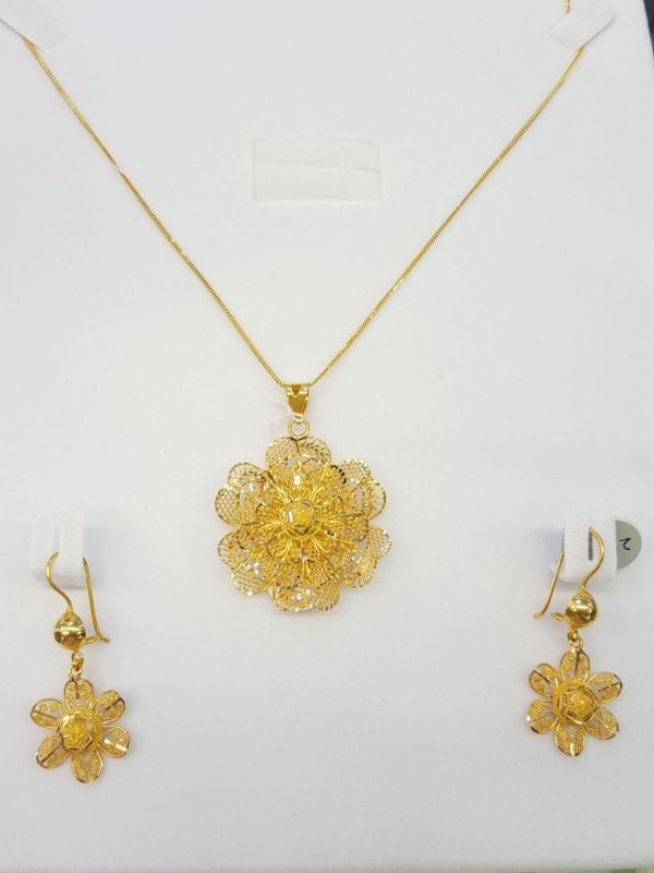 Crystal Stone Necklace