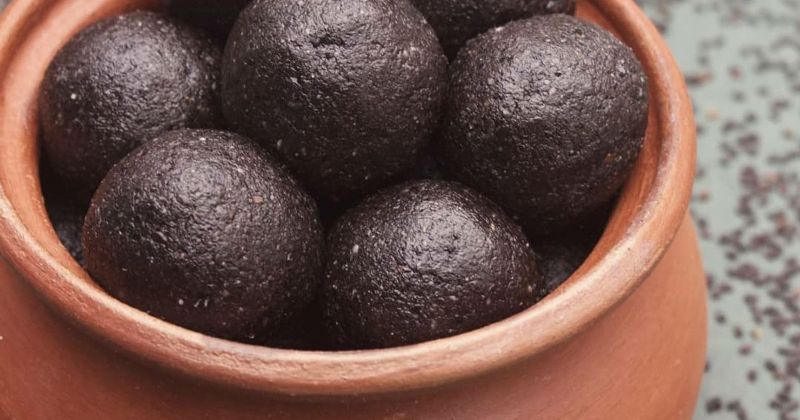 Black Sesame Laddu with Jaggery 500gm