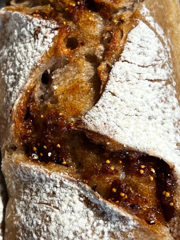 無花果合桃 - 黑麥酸刀 Fig walnut - Rye sourdough