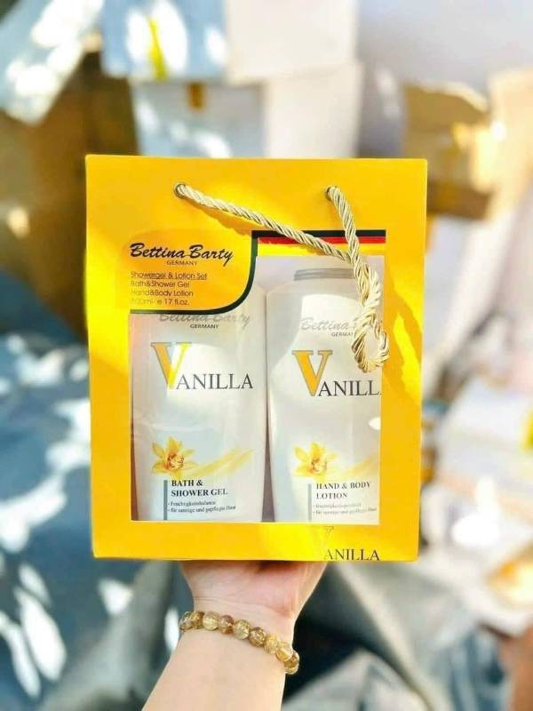 Sữa tắm VANILLA Bettina Barty