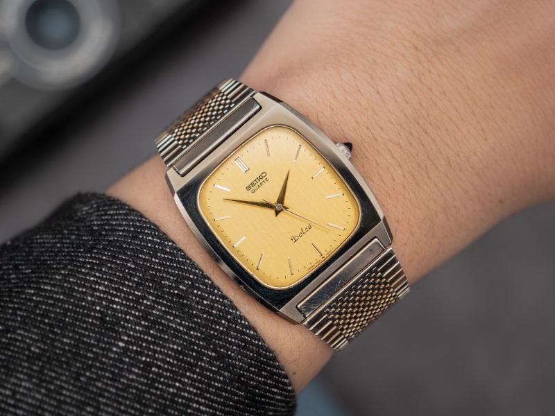 VINTAGE SEIKO DOLCE LINEN DIAL WATCH