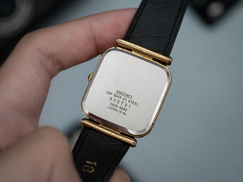 VINTAGE SEIKO CHARIOT GOLD-PLATED TANK WATCH