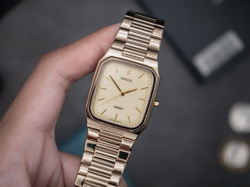 VINTAGE SEIKO DOLCE STARDUST DIAL TANK WATCH