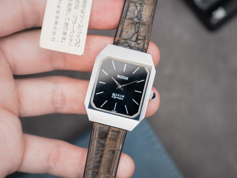 VINTAGE WALTHAM TUNGSTEN MANUAL TANK WATCH | NOS SET