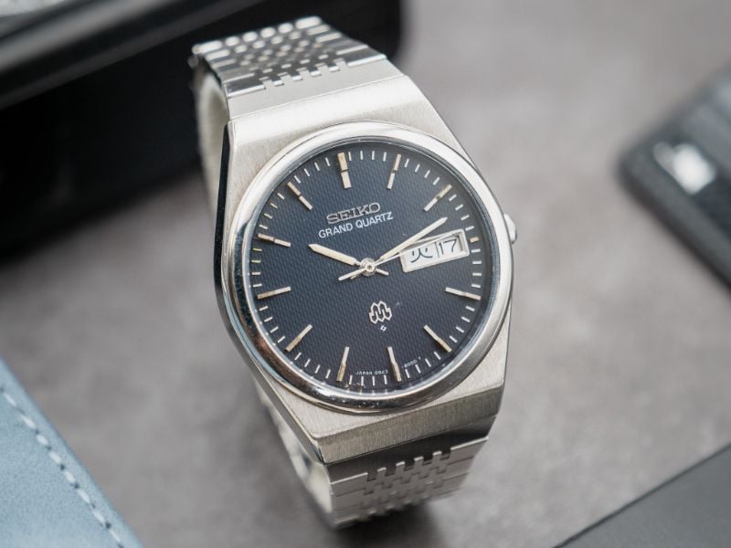 SEIKO GRAND QUARTZ 9943 800A VINTAGE WATCH