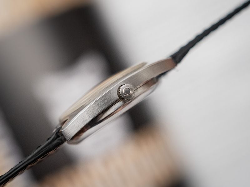 VINTAGE OMEGA DE VILLE AUTOMATIC WATCH