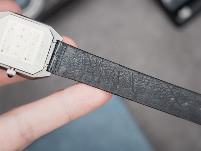 VINTAGE WALTHAM TUNGSTEN MANUAL TANK WATCH | NOS SET