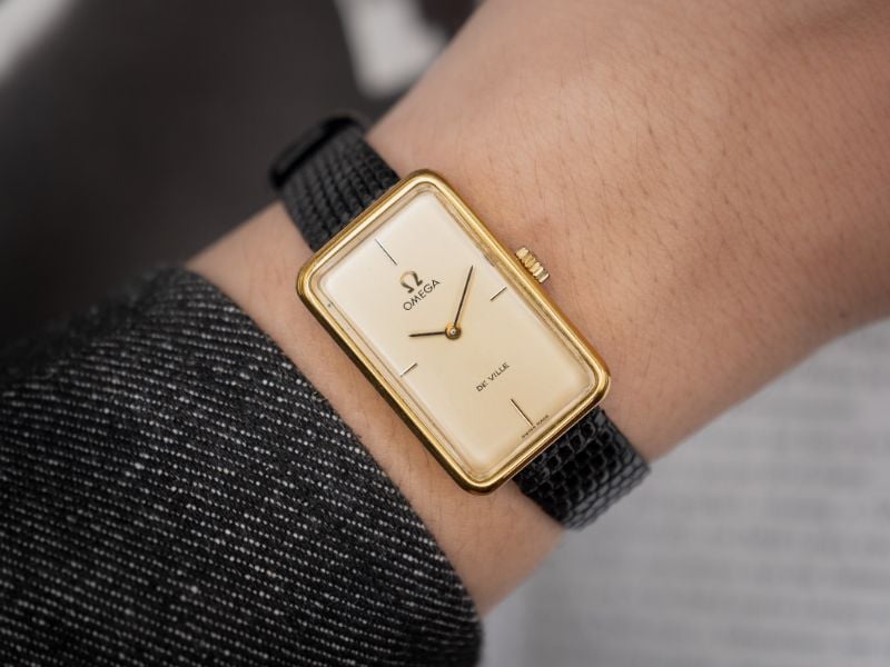 VINTAGE OMEGA DE VILLE MANUAL WINDING TANK WATCH | GOLD PLATED