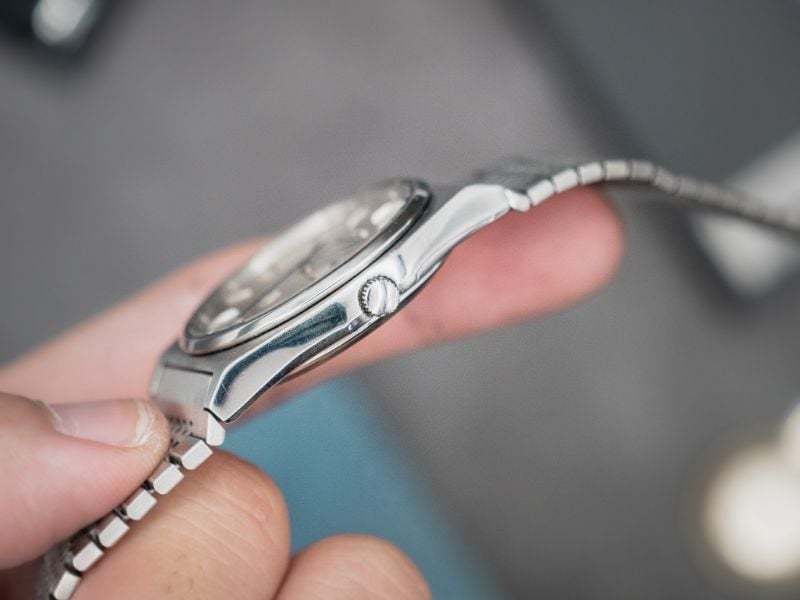 VINTAGE SEIKO LORD QUARTZ WATCH