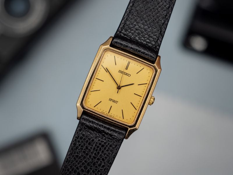 VINTAGE SEIKO SPIRIT TANK WATCH