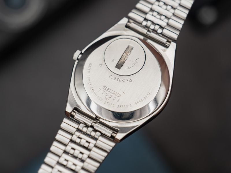 VINTAGE SEIKO KING QUARTZ WATCH