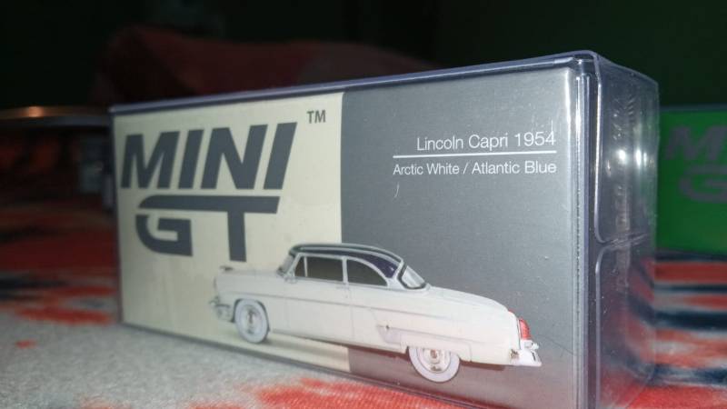 #631 Lincoln Capri 1954 Arctic White/Atlantic Blue