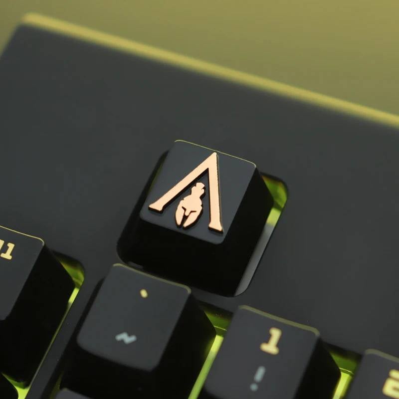 Zinc-plated Aluminum Artisan R4 Keycaps - Assassin's Creed - Gold