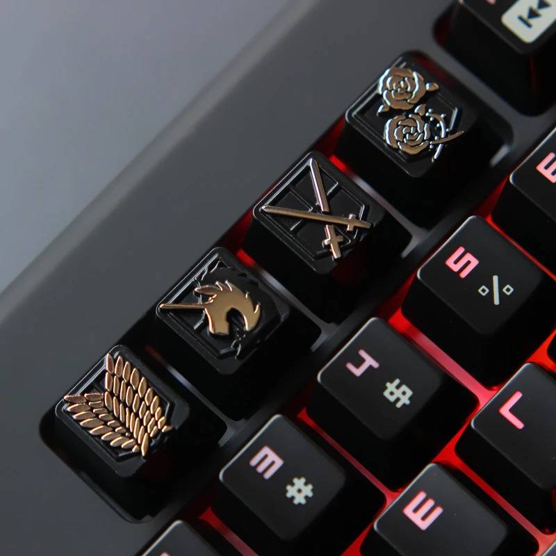 Zinc-plated Aluminum Artisan R4 Keycaps - Attack on Titan 4pcs Set