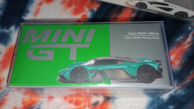 #600 Aston Martin Valkyrie Aston Martin Racing Green