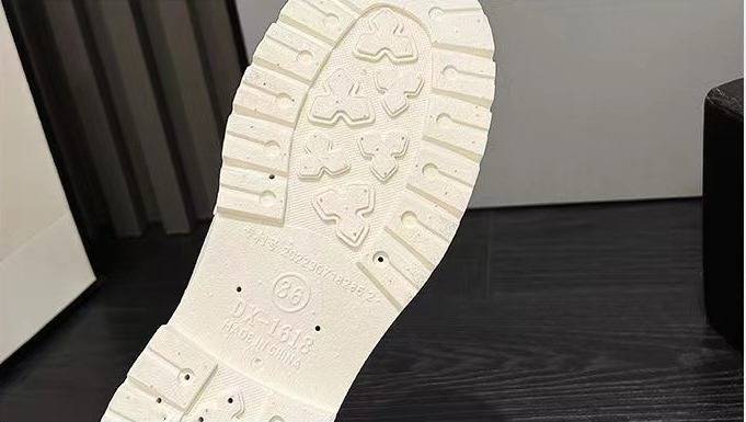 Sandal Sepatu