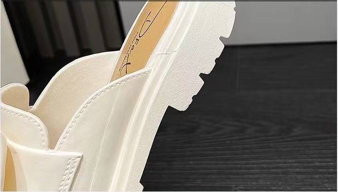 Sandal Sepatu