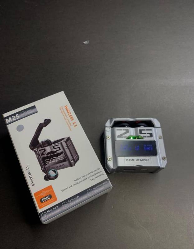 digital display case earbuds