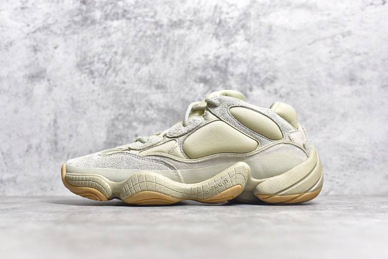 Adidas Yeezy 500
Stone