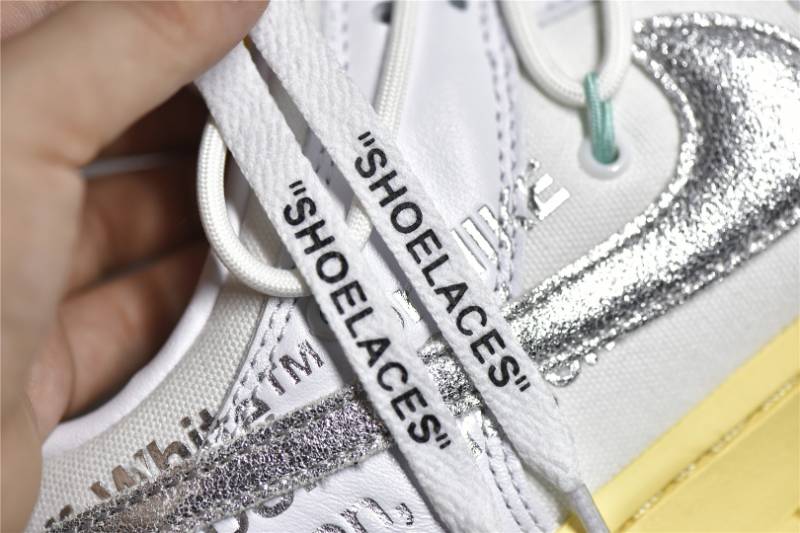 Nike Dunk Low
Off-White Lot 1