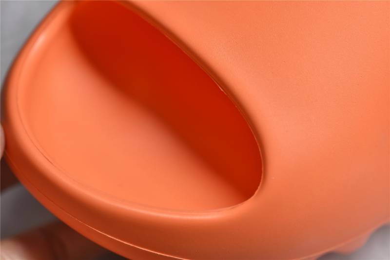 Adidas Yeezy Slide
Enflame Orange