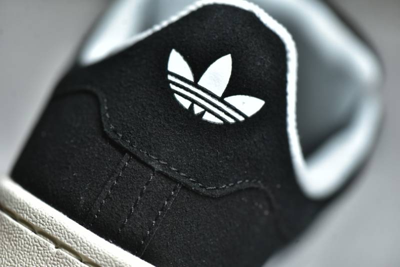 Adidas Campus 00s
Core Black