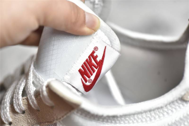 Nike Air Force 1 Low
Off-White