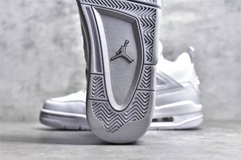 Jordan 4 Retro
Pure Money