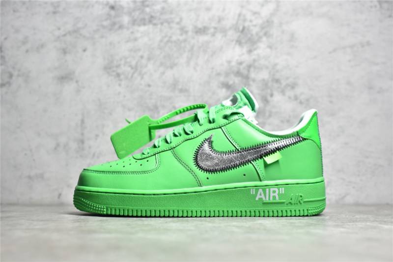 Nike Air Force 1 Low
Off-White Brooklyn