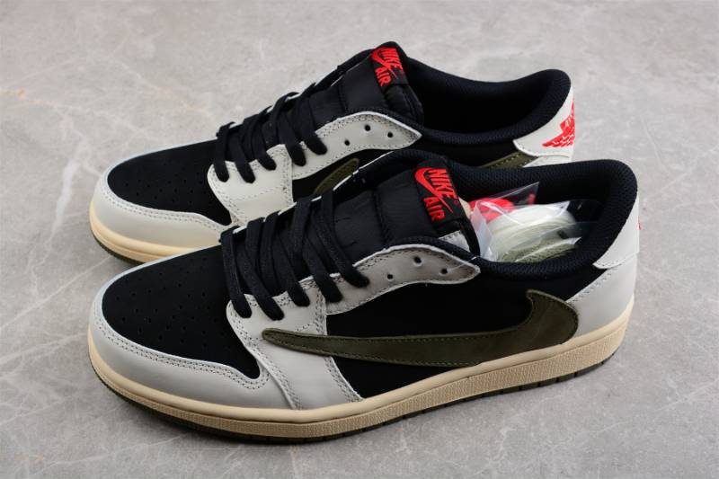 Jordan 1 Retro Low OG SP
Travis Scott Olive