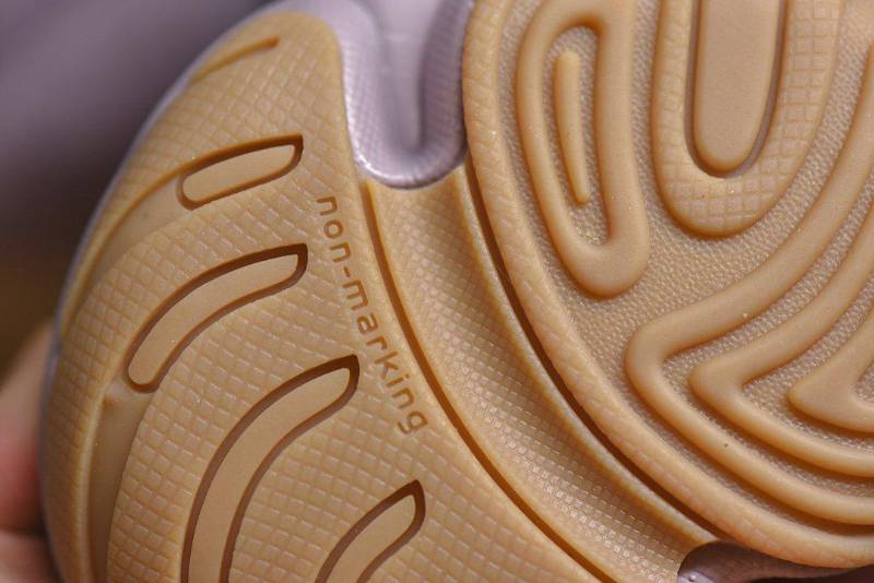 Adidas Yeezy 500
Soft Vision