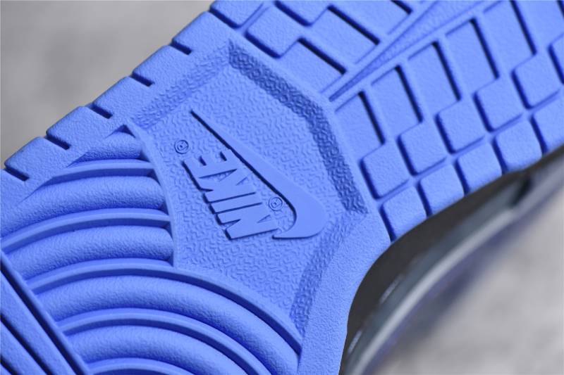 Nike SB Dunk Low
Concepts Blue Lobster