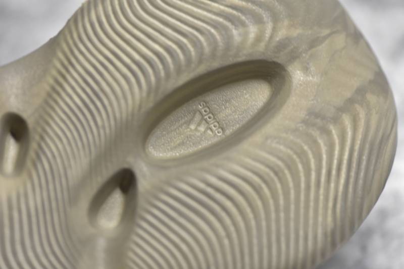 Adidas Yeezy Foam RNNR Stone Sage