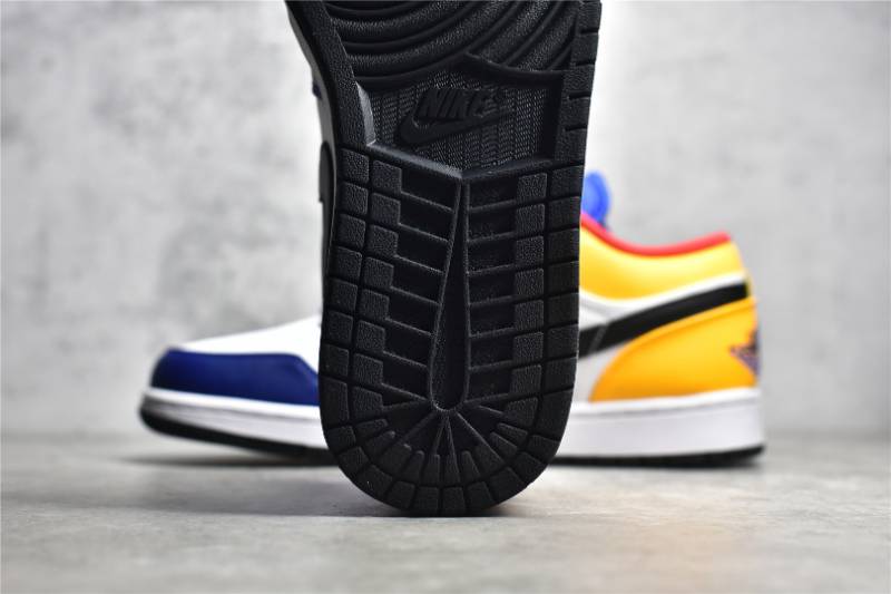 Jordan 1 Low
Royal Yellow