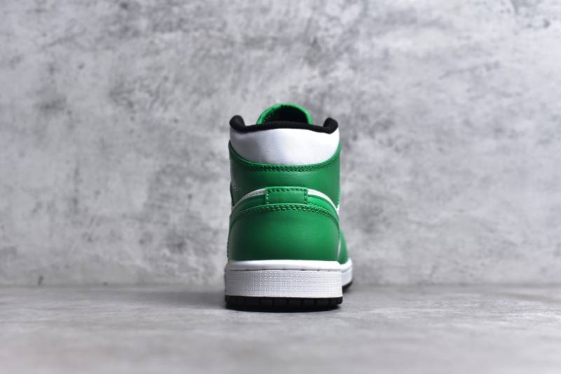 Jordan 1 Mid
Lucky Green