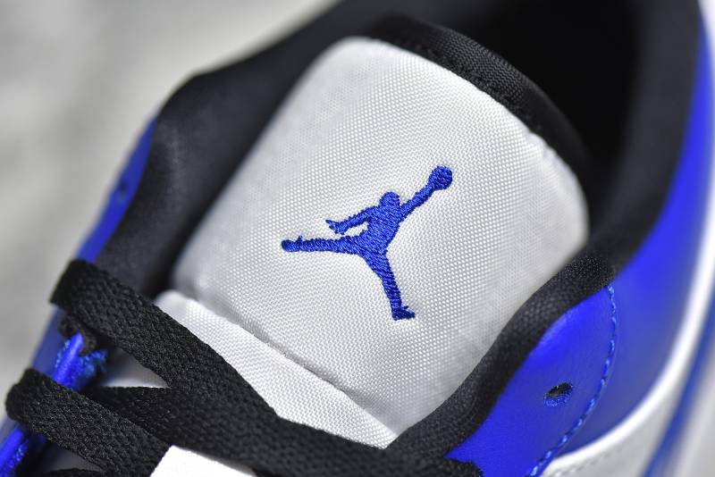 Jordan 1 Low
Royal Toe
