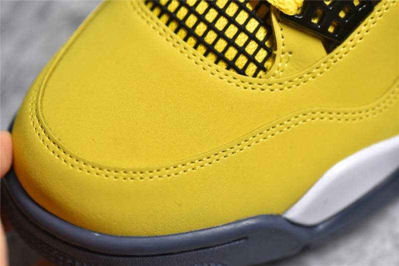 Jordan 4 Retro
Lightning