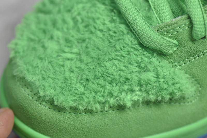Nike SB Dunk Low
Grateful Dead Bears Green