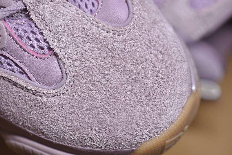 Adidas Yeezy 500
Soft Vision