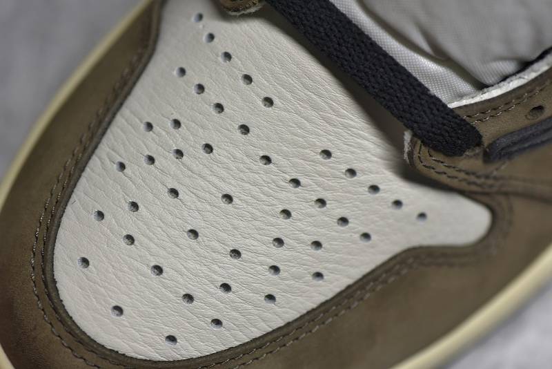 Jordan 1 Retro High OG SP
Travis Scott Mocha