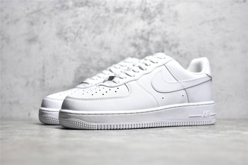 Nike Air Force 1 Low '07
White