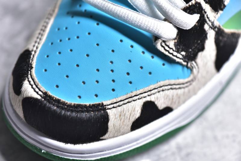 Nike SB Dunk Low
Ben & Jerry's Chunky Dunky