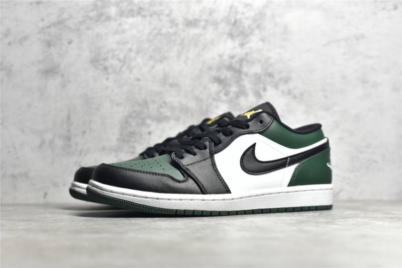 Jordan 1 Low
Green Toe