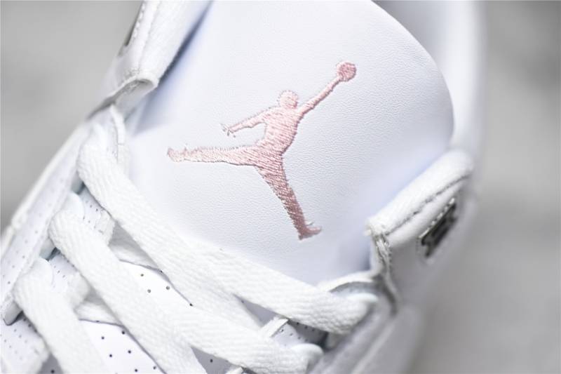 Jordan 3 Retro Neapolitan Dark Mocha
