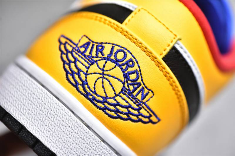 Jordan 1 Low
Royal Yellow