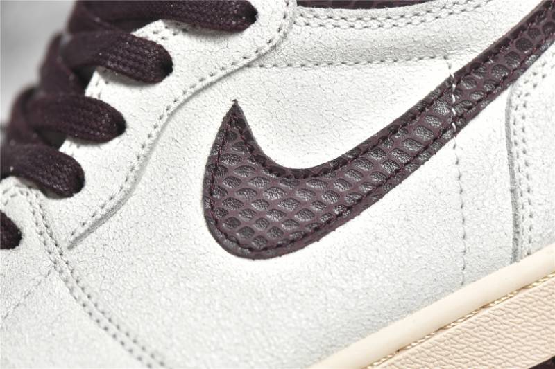 Jordan 1 Retro High OG
A Ma Maniére